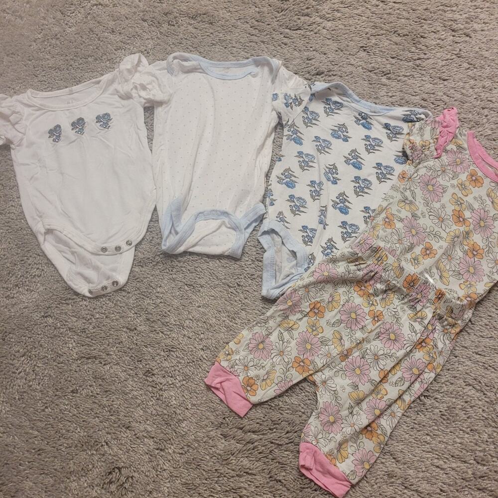 Milkberry Baby Girl Bundle 0-3M Floral Romper + 3 Onesies
